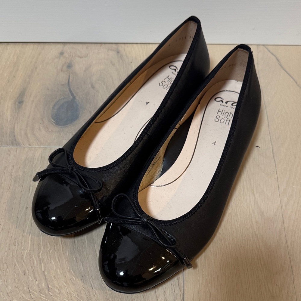 Ara Black Patent Ballet Flats